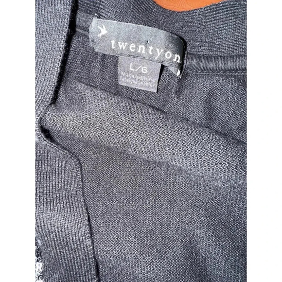 TWENTY ONE SEQUIN TOP SIZE LARGE - Picture 5 of 5